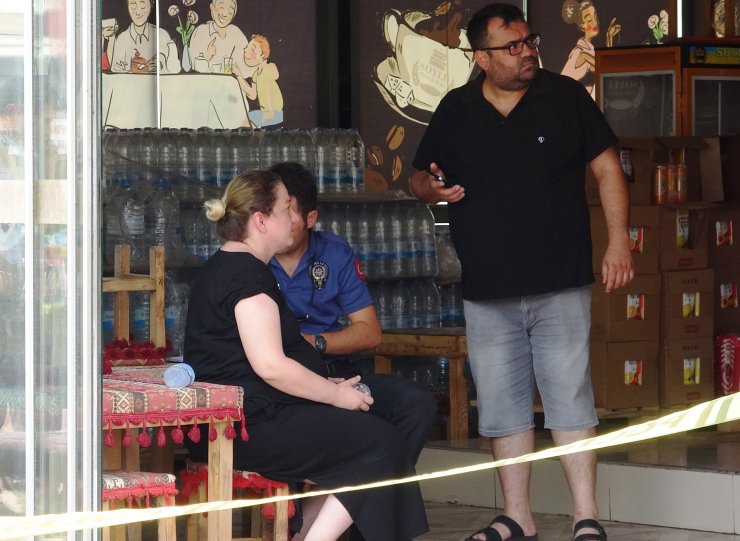 Ekmeği ucuza satan fırıncının iş yerine tüfekli saldırı kamerada