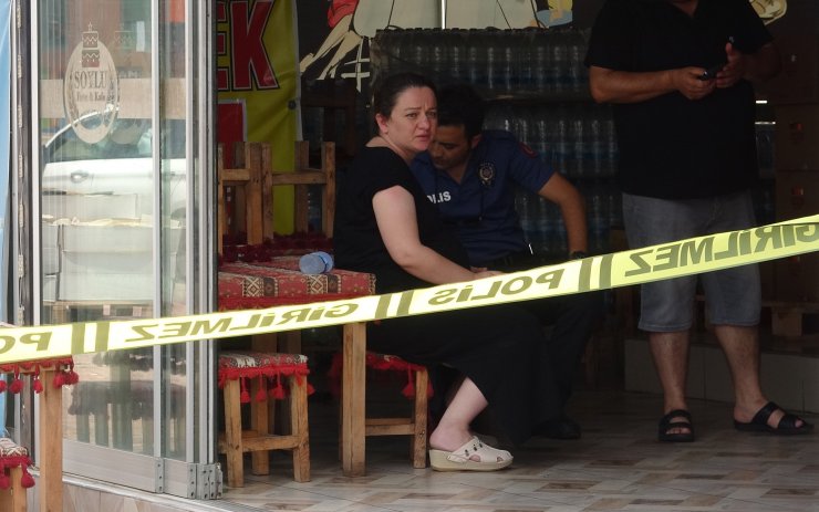 Ekmeği ucuza satan fırıncının iş yerine tüfekli saldırı kamerada