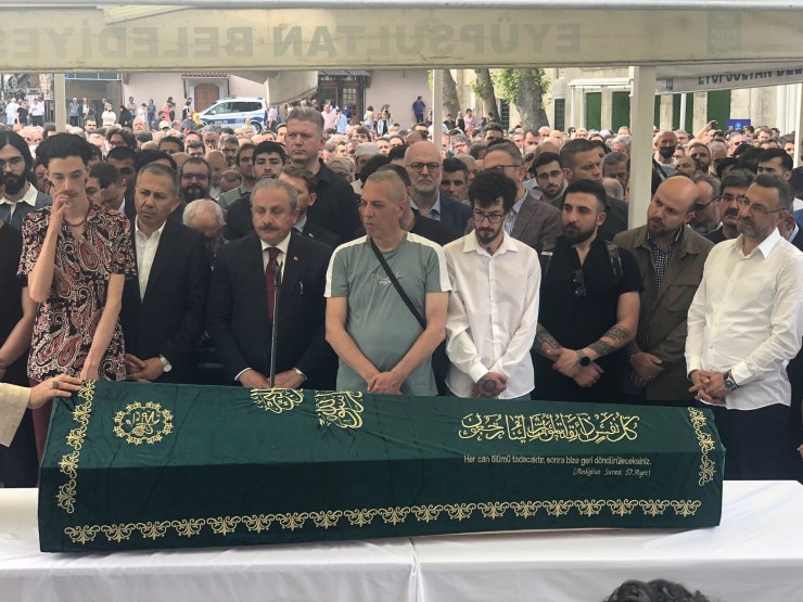 Mevlana İdris Zengin son yolculuğuna uğurlandı