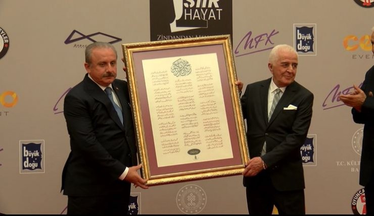 Şentop: Necip Fazıl Kısakürek, hayatın anlamını arayan fikir işçisidir