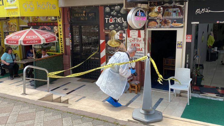 Çay ocağında kavga; bacağından vurup, polise teslim oldu