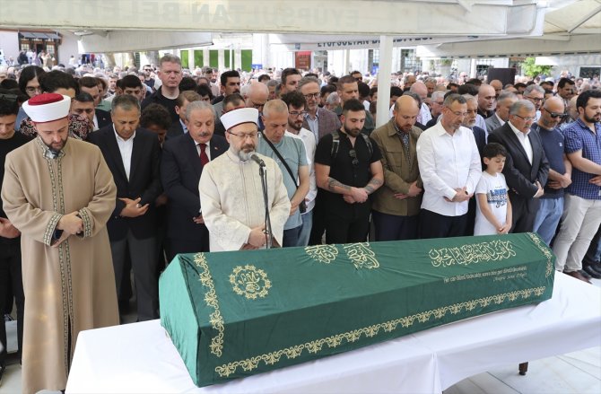 Mevlana İdris Zengin, son yolculuğuna uğurlandı