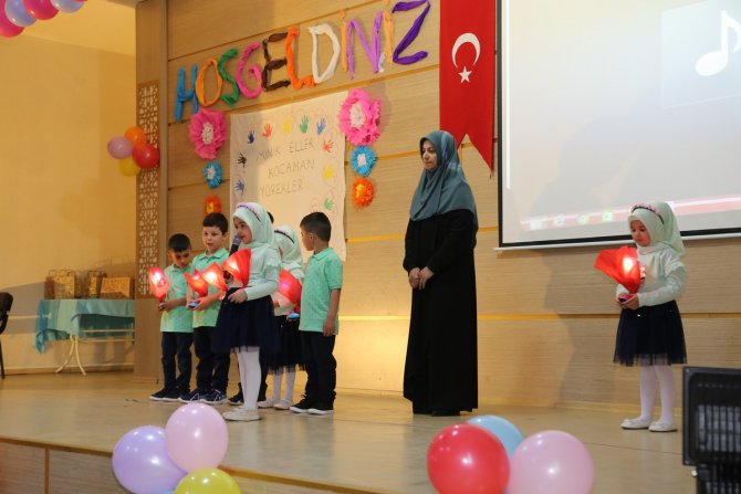 Hadim’de Kur’an kursu öğrencilerinden mezuniyet programı