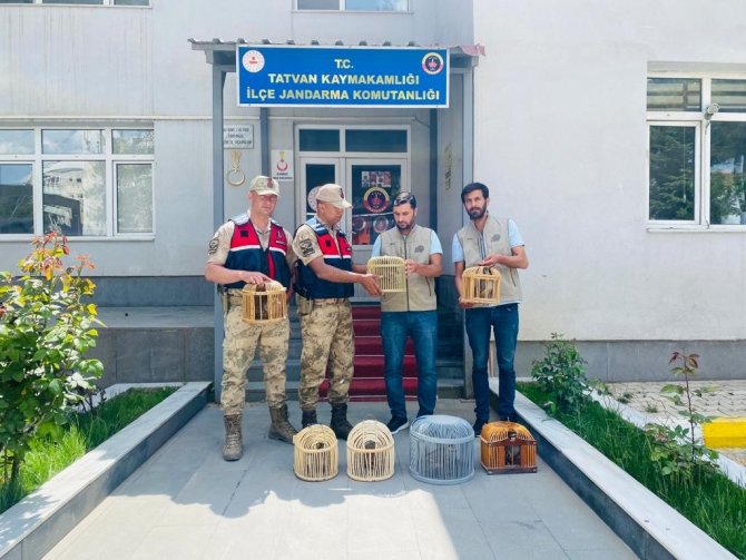 Kaçak keklik avlayan 2 kişiye 15 bin 228 TL idari para cezası