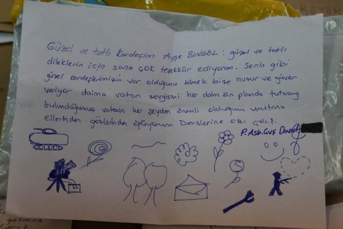 Minik öğrencilerin mektubuna Mehmetçikten cevap geldi