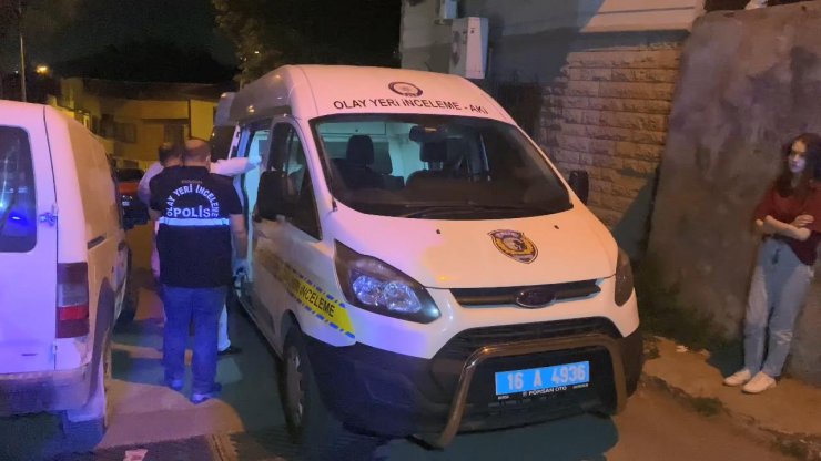 Yalnız yaşayan ve evinden kötü kokular gelen kadın ölü bulundu