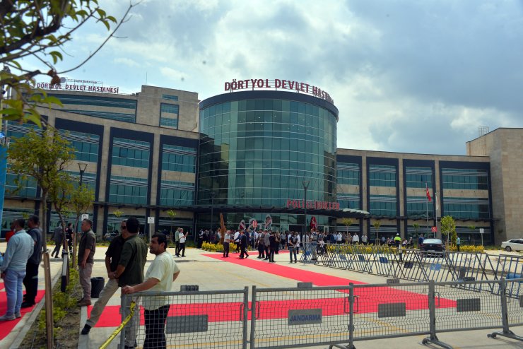 Yeni Dörtyol Devlet Hastanesi törenle açıldı