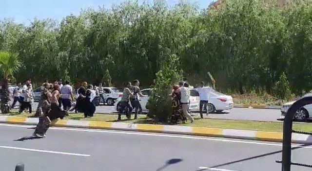 2 grubun piknik dönüşü kavgası kamerada