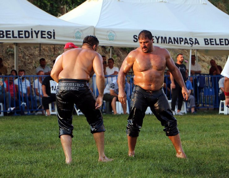 Hüseyin Pehlivan Yağlı Güreşleri’nde başpehlivan Recep Kara oldu