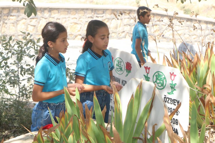 PKK'nın Çevrimli katliamında 32 yıl önce şehit edilen 27 kişi unutulmadı
