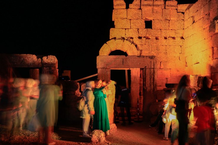 3 bin yıllık Zerzevan Kalesi’nde Samanyolu'nu izlediler