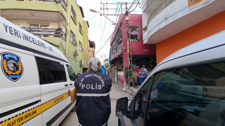 Babasının yanında akrabası tarafından başından vuruldu