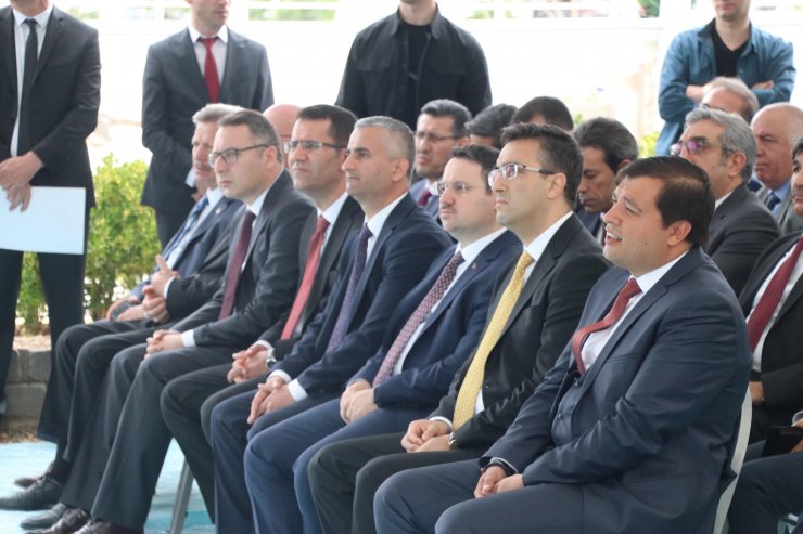 Bakan Bozdağ: Çocukların 'teslime konu eşya' olarak tutanaklarda nitelendirilmesini sona erdirdik