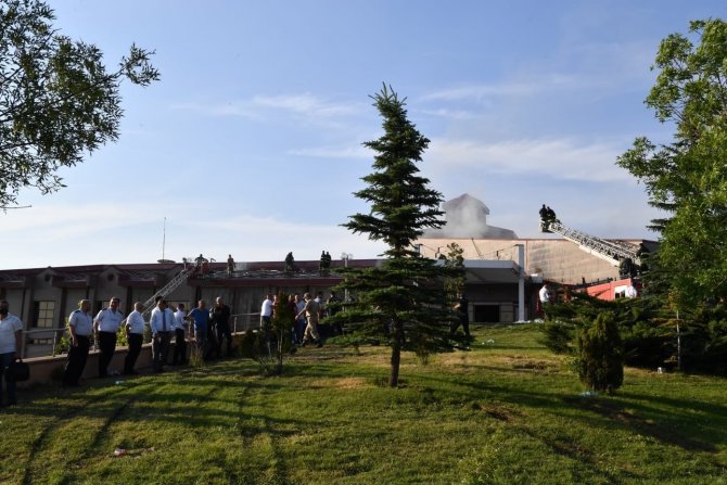 Jandarma ve Sahil Güvenlik Akademi Başkanlığında çıkan yangın söndürüldü