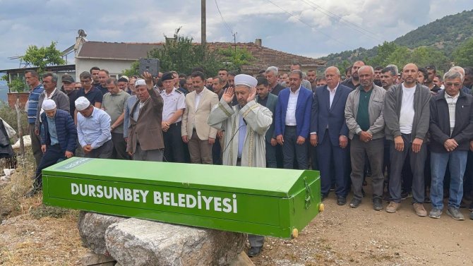 Kazada hayatını kaybeden sürücü toprağa verildi