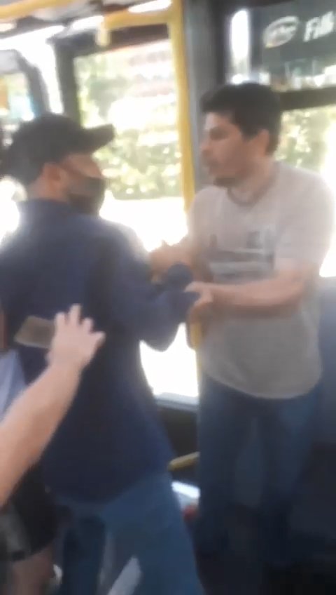 Maltepe'de minibüste hırsızlık iddiasına dayak