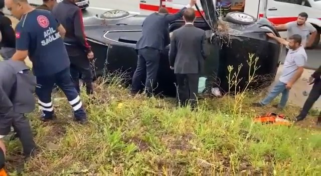 Şentop'un koruma ekibi kaza yaptı; 2 özel kalem müdür yardımcısı ve 2 polis yaralı