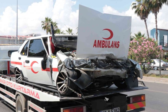 Modifiye araç fuarına gelen genç trafik kazasında hayatını kaybetti