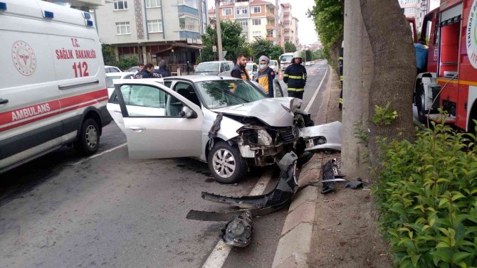 Otomobil beton direğe çarptı: 1 ölü