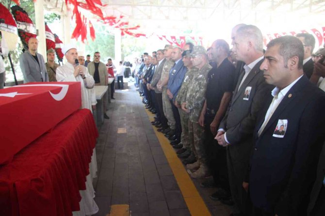 Şehit ablasından yürek dağlayan feryat