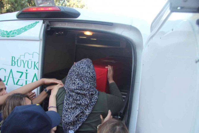 Şehit ablasından yürek dağlayan feryat