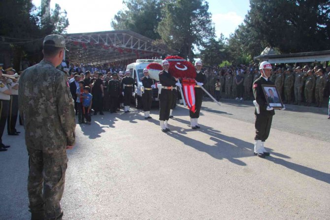 Şehit ablasından yürek dağlayan feryat