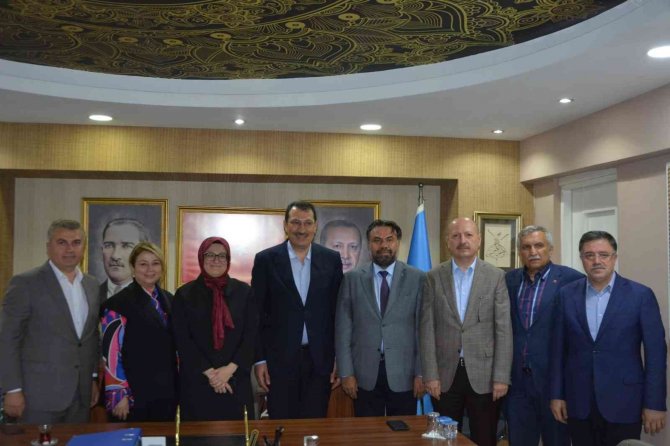 AK Parti’de istişare toplantısı