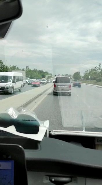 Ambulansa yol vermeyen sürücüye ceza