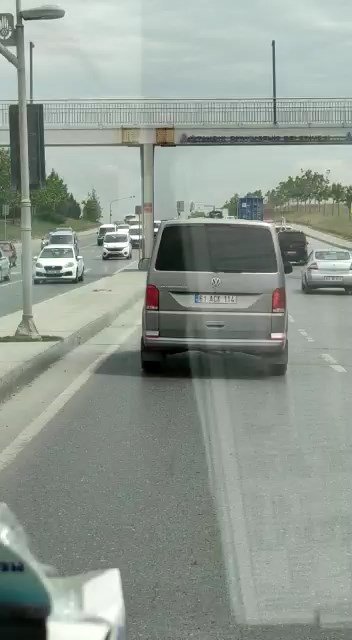 Ambulansa yol vermeyen sürücüye ceza