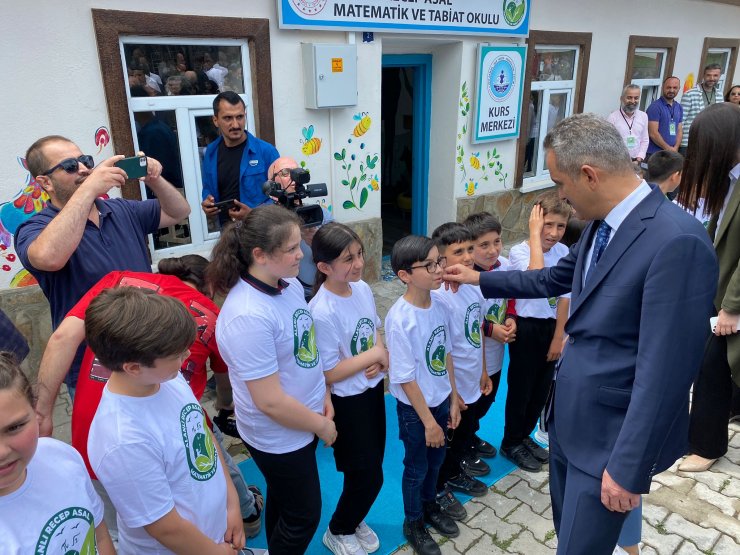 Bakan Özer: 'Köy Yaşam Merkezleri' projemiz 81 ile sirayet edecek