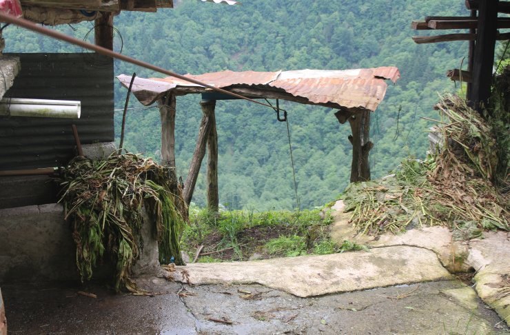 İlkel teleferik kazasında ölen kadın toprağa verildi