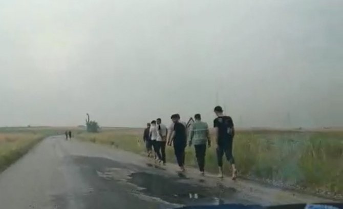 İtilen kaçak göçmenler vatandaş telefonuna yansıdı