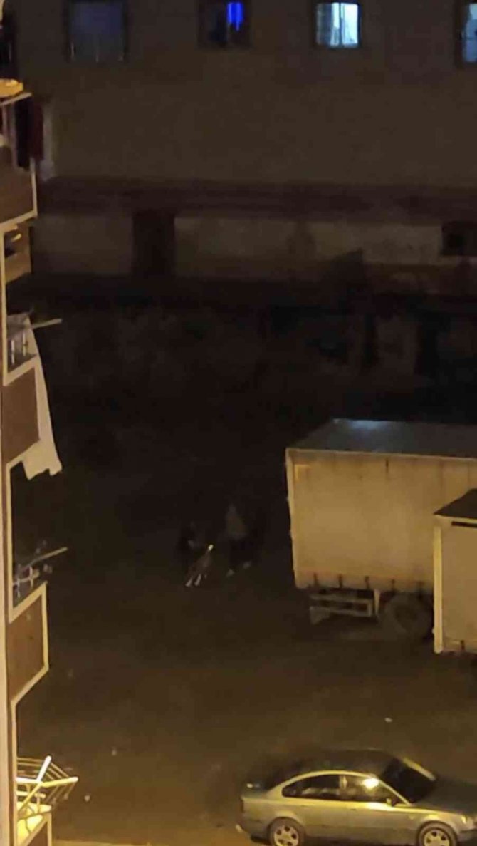 Kavga ettiği adama ateş açtı: O anlar kamerada