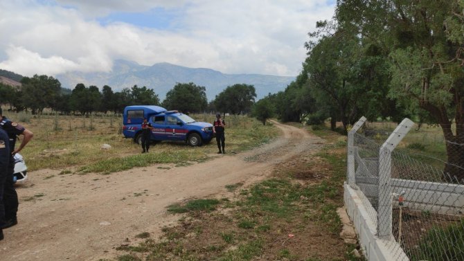 Kayıp 2 genç su kuyusunda aranıyor