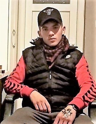 Kayıp gençler kepçelerle kazılan su kuyusunda aranıyor