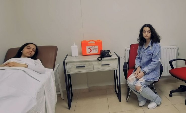 Liselilerden 'kadına şiddet' temalı, İngilizce film