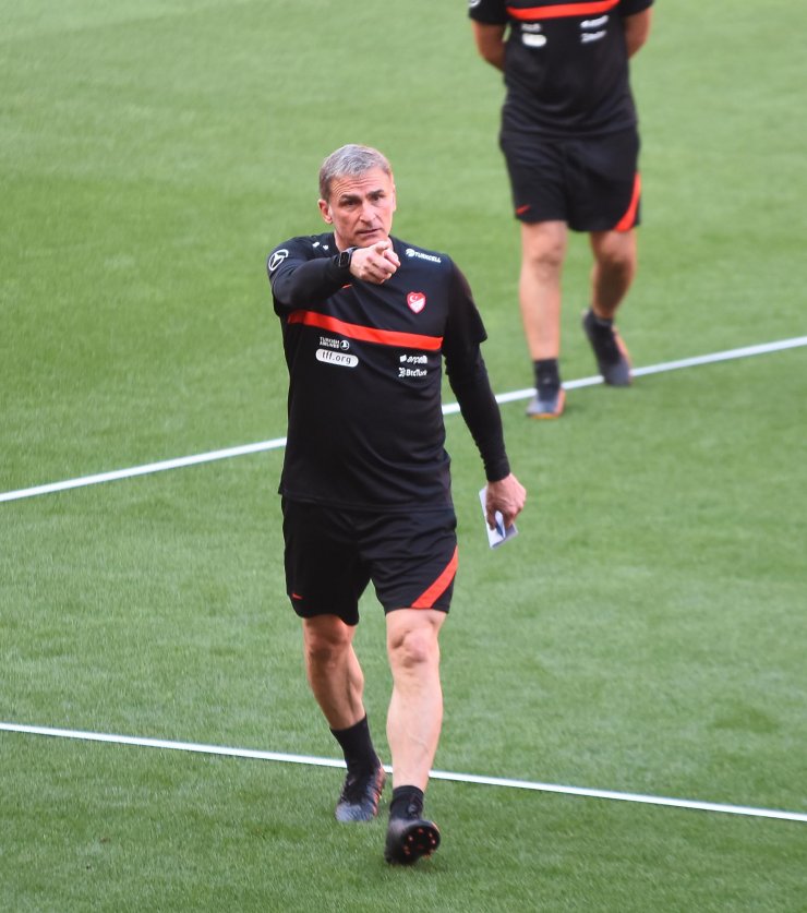 Milliler taktik çalıştı