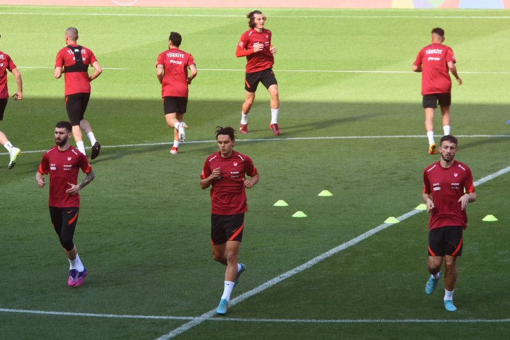 Milliler taktik çalıştı