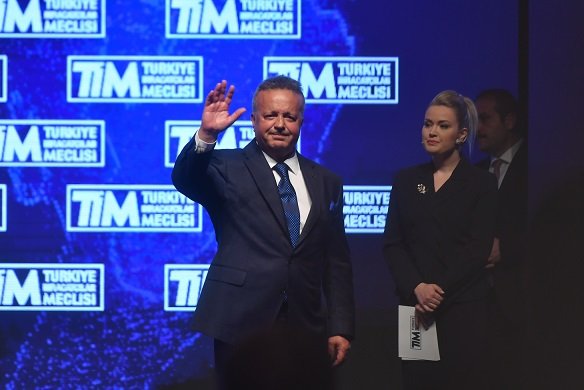 'Türkiye ekonomisinin ve ihracatının hizmetkarı olmaya devam edeceğim'