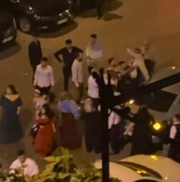 Düğünde başlayan kavga sokağa taştı: 1 yaralı