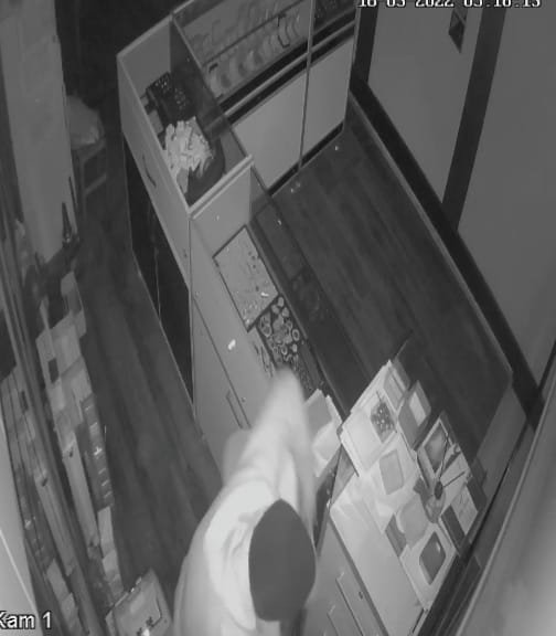 Duvarı delerek 1 milyon TL'lik 'altın' çalan 2 şüpheliden 1'i yakalandı