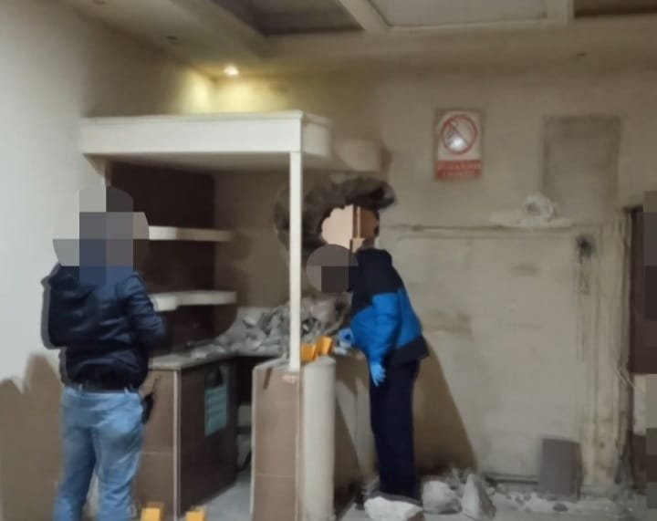 Duvarı delerek 1 milyon TL'lik 'altın' çalan 2 şüpheliden 1'i yakalandı