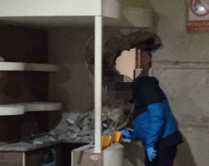 Duvarı delerek 1 milyon TL'lik 'altın' çalan 2 şüpheliden 1'i yakalandı