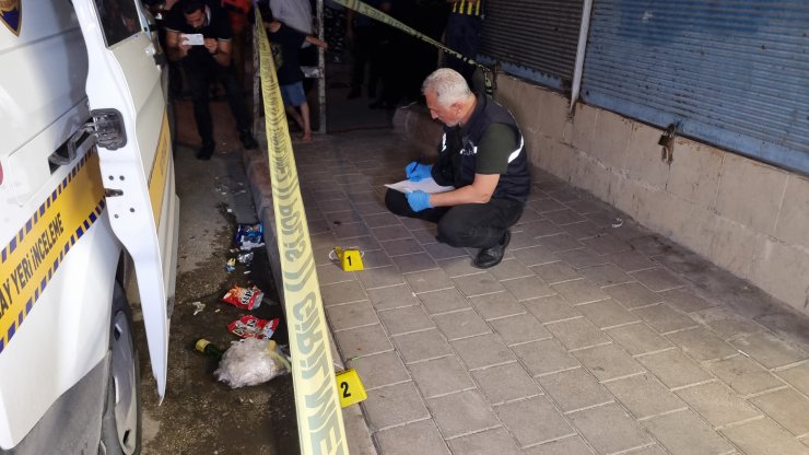 Kuyumcu silahla vurularak, altınları gasbedildi