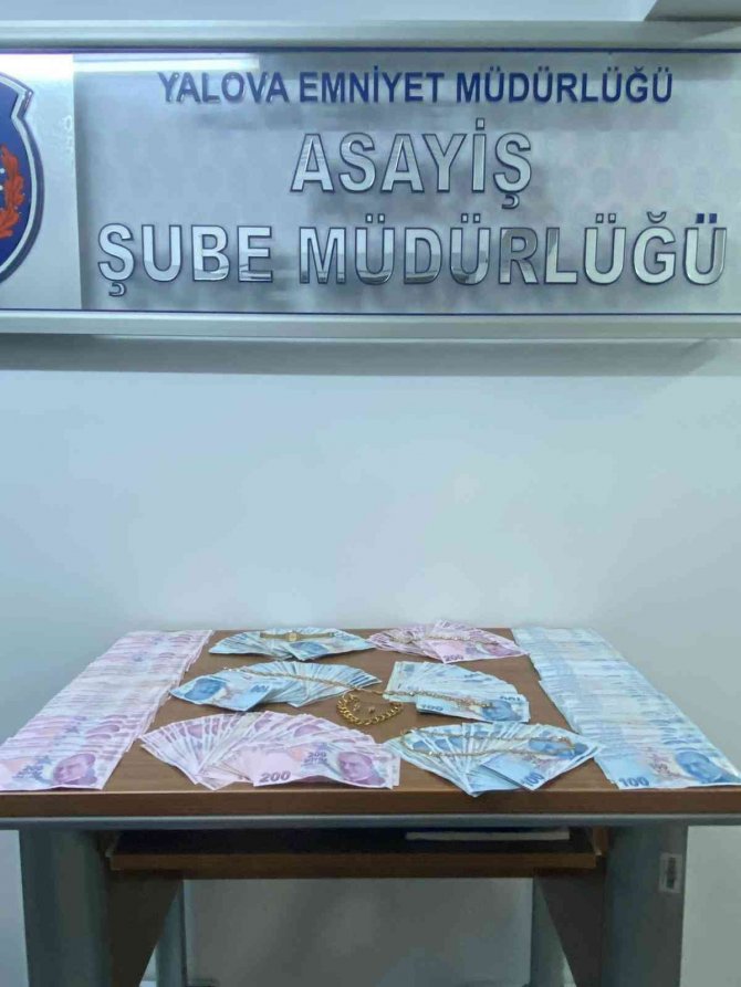 Telefon dolandırıcılarına kaptırdığı birikimini geri aldı