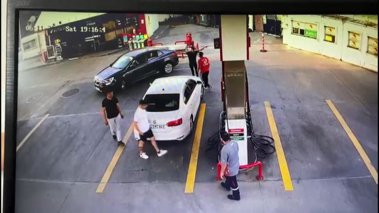 Trafikte makas atıp akaryakıt istasyonunda drift yaptılar