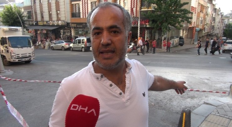 Yer altı kabloları alev aldı, minibüs yanmaktan son anda kurtarıldı