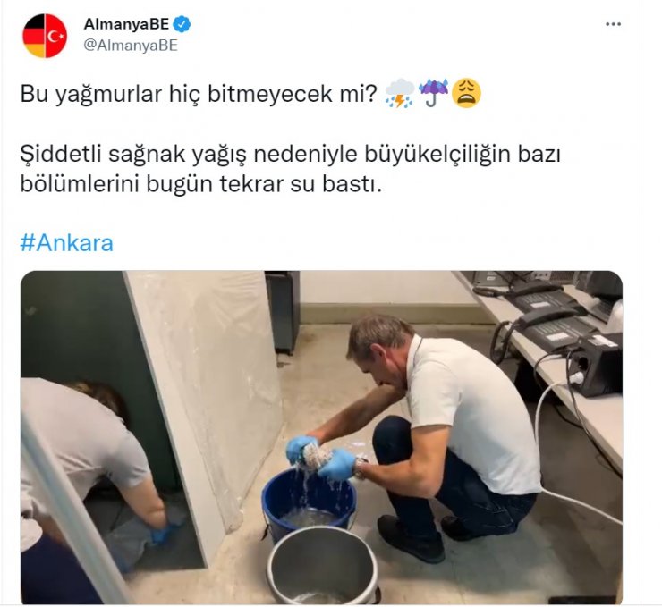 Yollar göle döndü, iş yerlerini su bastı