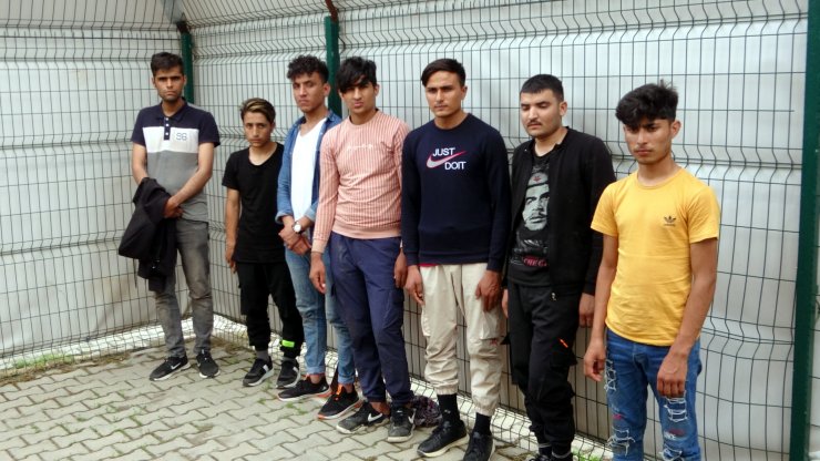 Yunan unsurlarının kurşunuyla ölen göçmenin arkadaşları, o anları anlattı