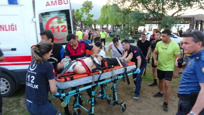 Denizde boğulma tehlikesi geçiren 4’ü çocuk 5 kişi kurtarıldı